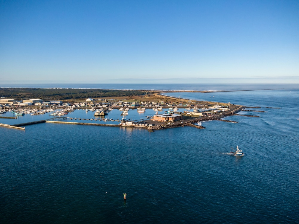 chateau westport resort