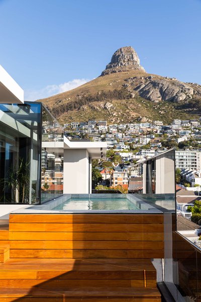 latitude aparthotel
