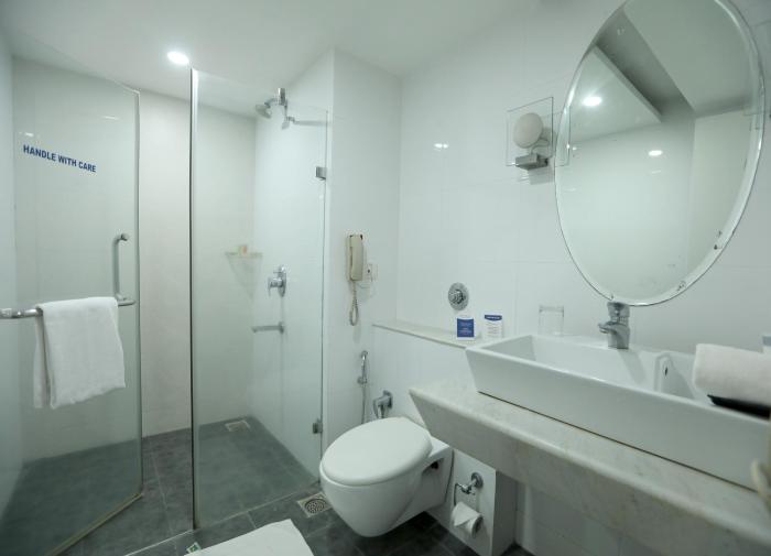 shravanti sarovar portico bengaluru