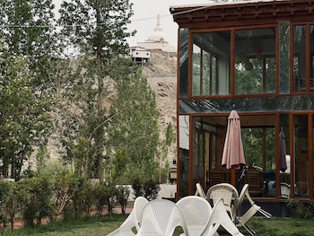 Thongsal,Ladakh>>Leh,2 star