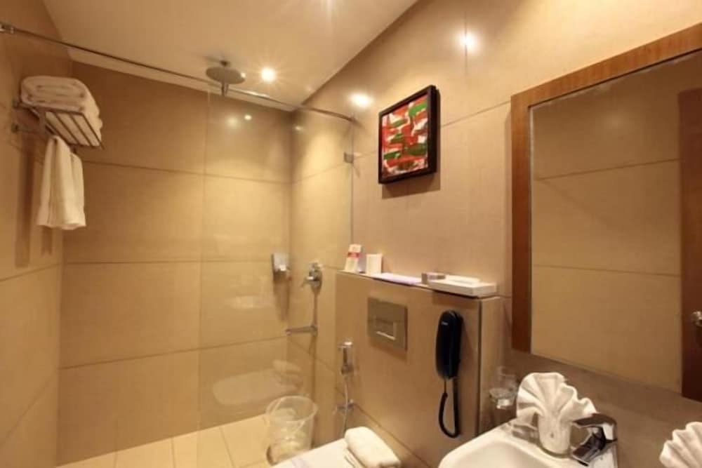 i roomz bagyas residency