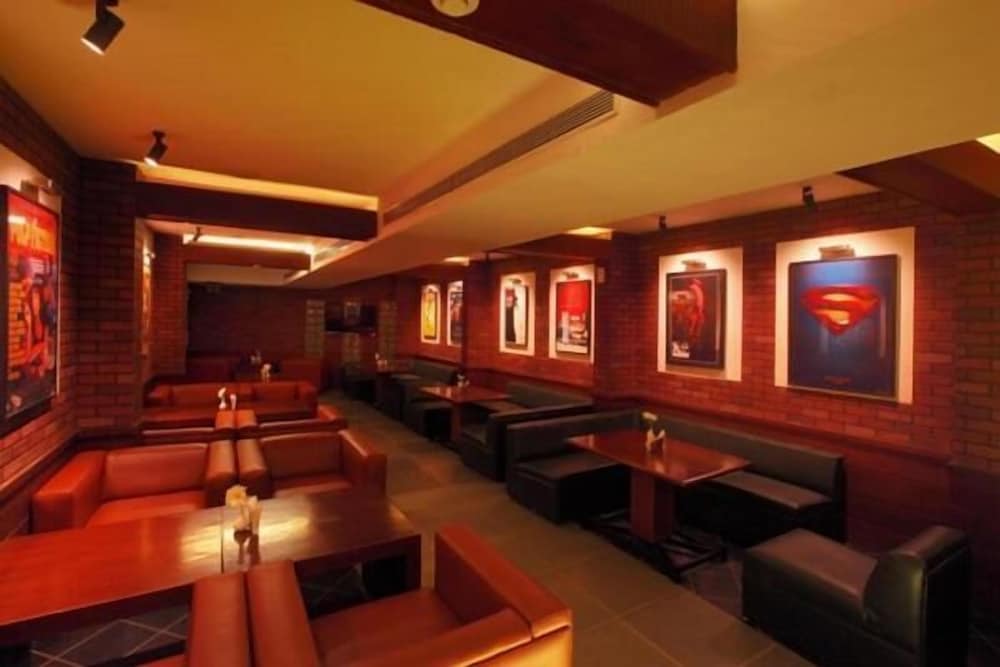 i roomz bagyas residency