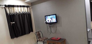 i roomz bagyas residency