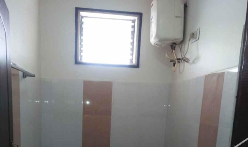 i roomz bagyas residency