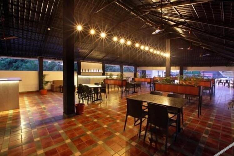 i roomz bagyas residency