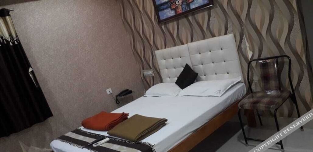 i roomz bagyas residency