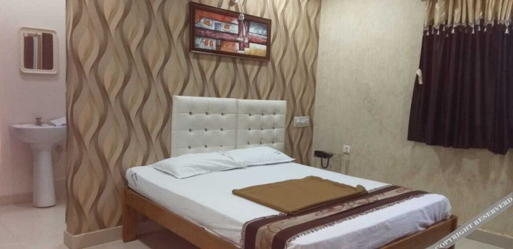i roomz bagyas residency