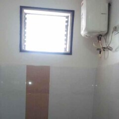 i roomz bagyas residency