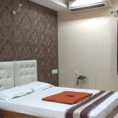 i roomz bagyas residency