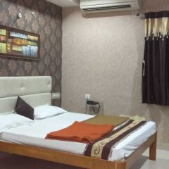 i roomz bagyas residency