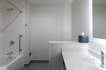 holiday inn greenville woodruff road an ihg hotel