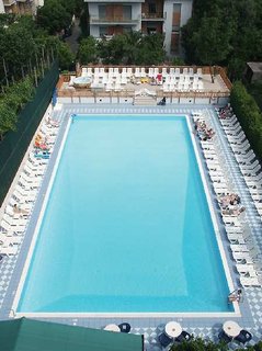 Grand Hotel Flora,Near Piazza Tasso,4 star