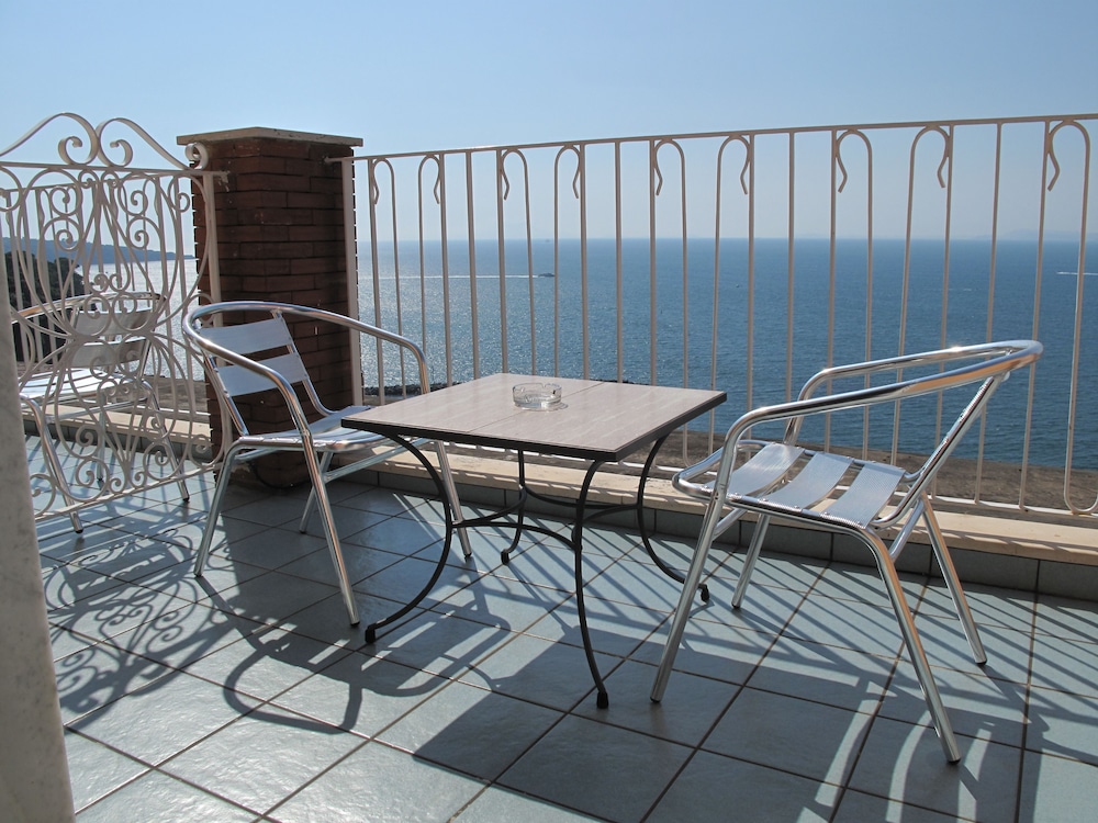 hotel cosmomare