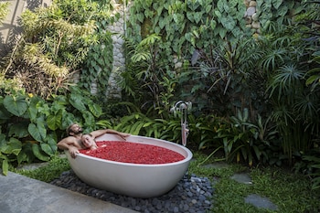 adiwana unagi suites