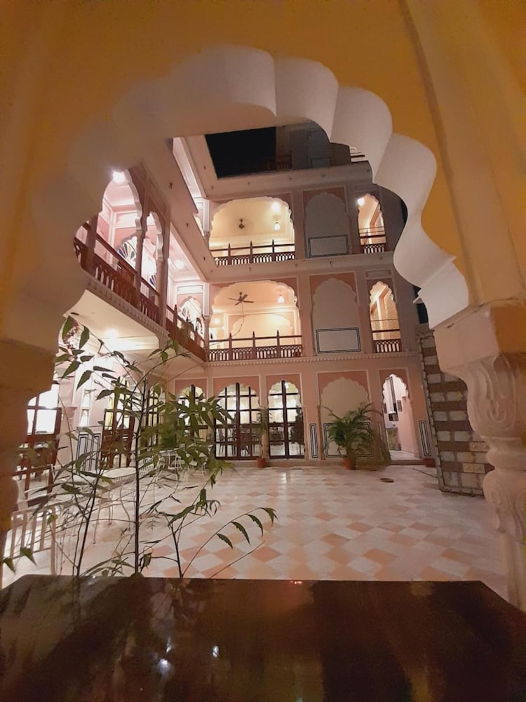 raj rajeshwari haveli