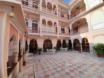 raj rajeshwari haveli