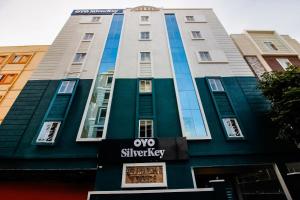silverkey executive stays 28060 jv colony