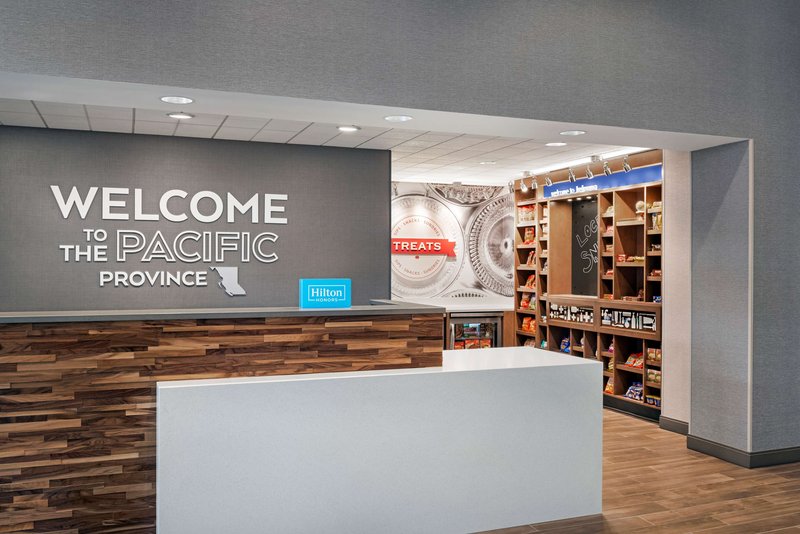 hampton inn and suites by hilton kelowna airport