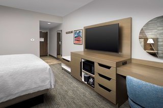 Hampton Inn Boston Logan Airport Chelsea,Chelsea>>Boston,3 star