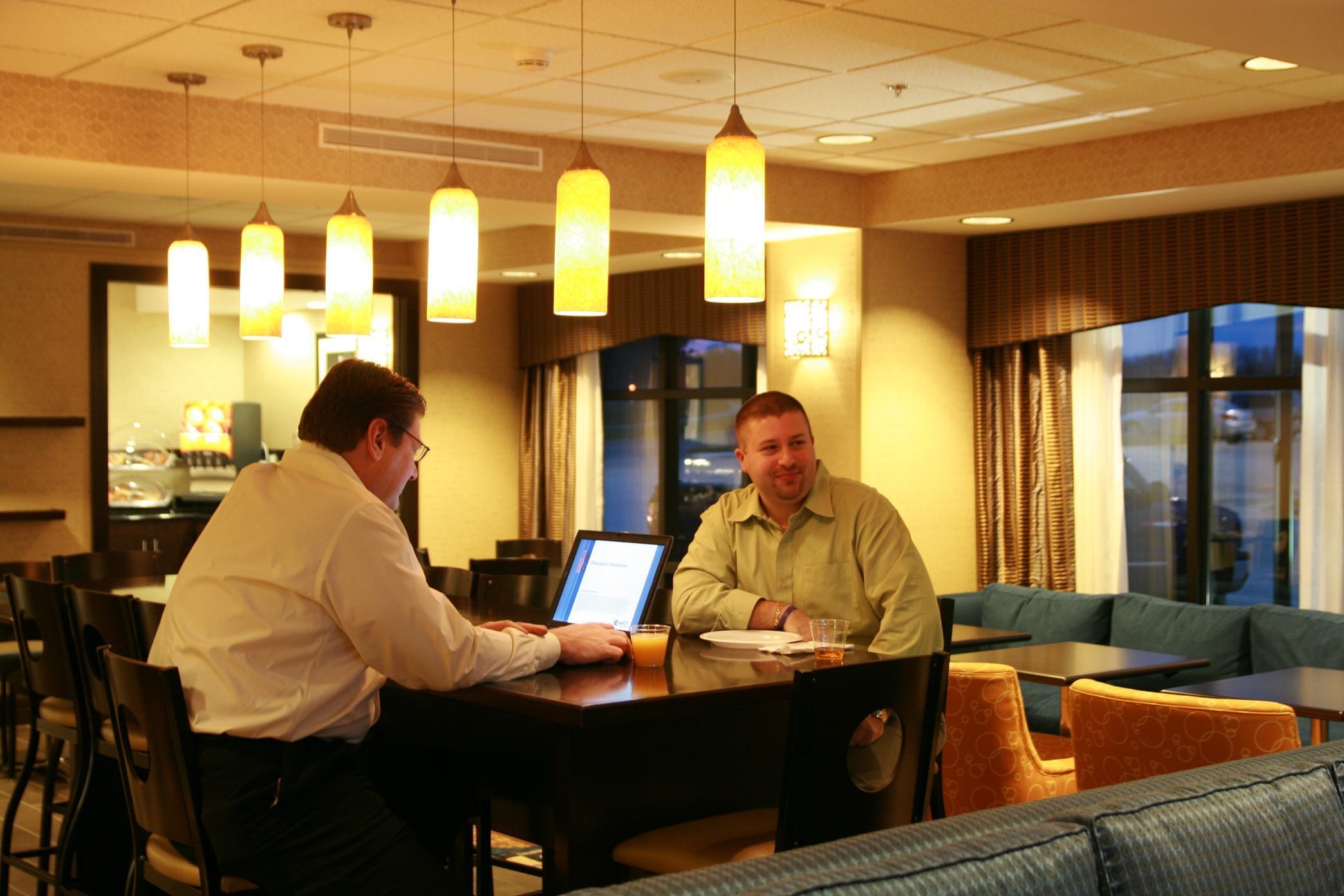 hampton inn topeka