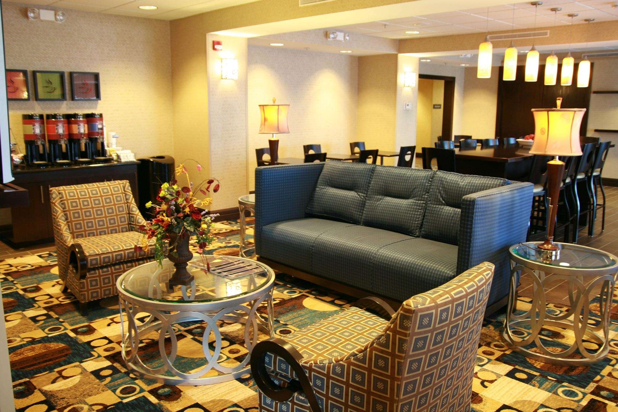 hampton inn topeka