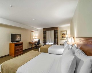 Quality Inn & Suites,Grande Prairie>>Clairmont,3 star