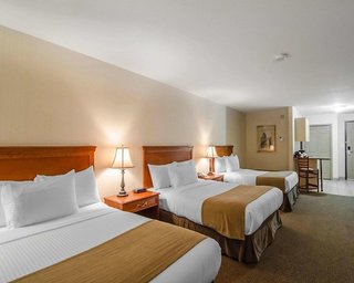 Quality Inn & Suites,Grande Prairie>>Clairmont,3 star