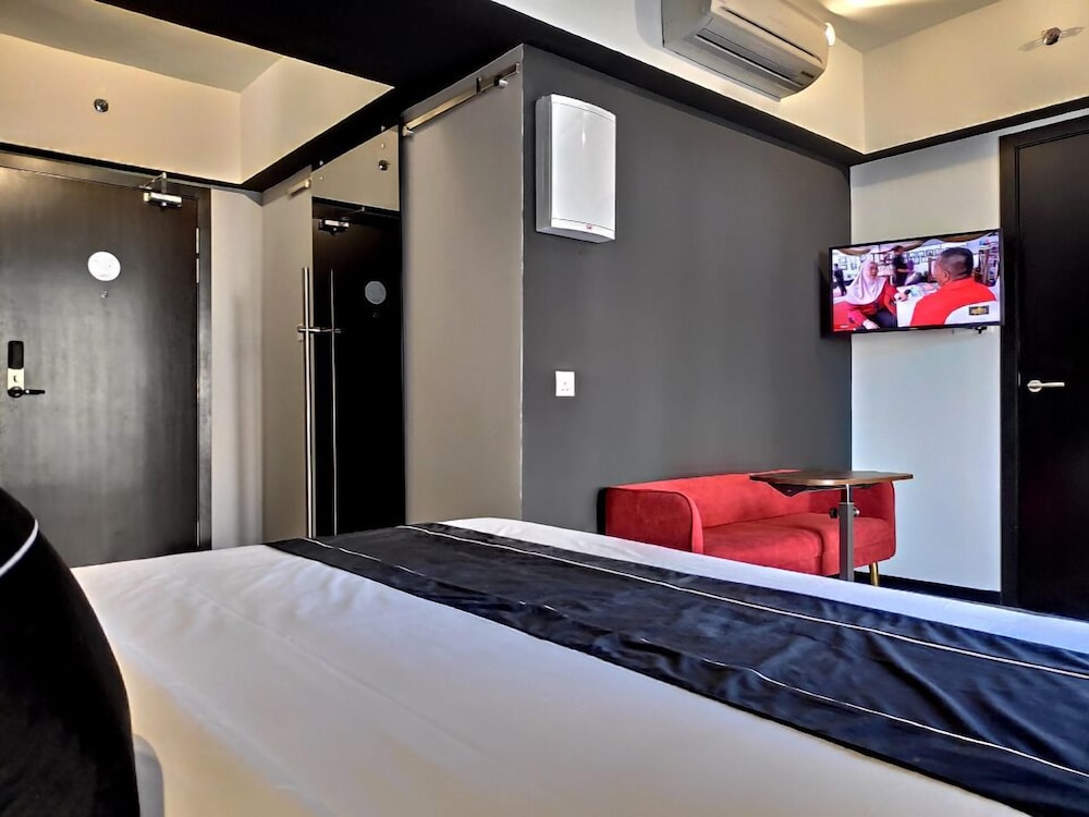 loop on leith hotel penang