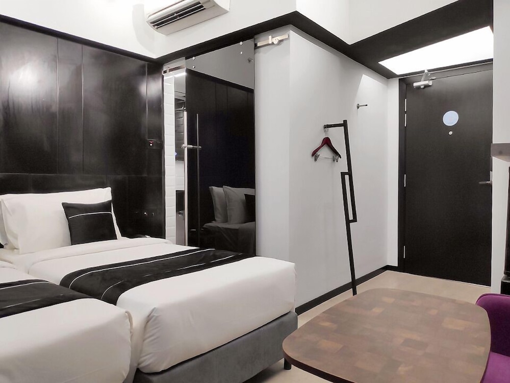 loop on leith hotel penang