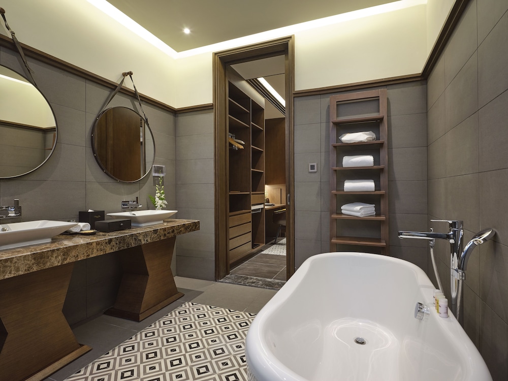 senna hue hotel