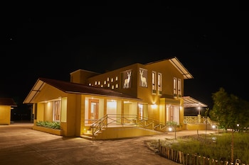 blackbuck safari lodge velavadar