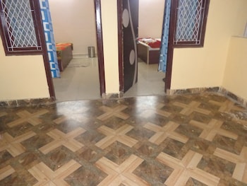 sri sai inn