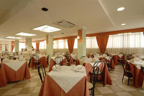 hotel mocambo