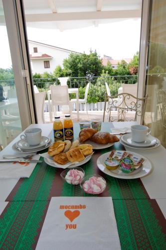 hotel mocambo