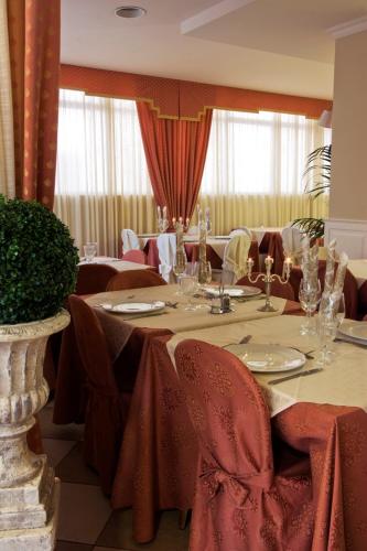 hotel mocambo