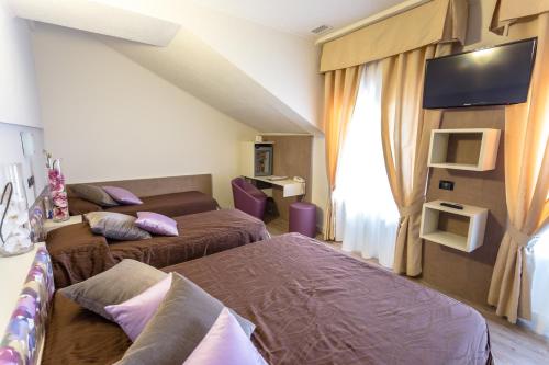 le palme adults only 10 years old