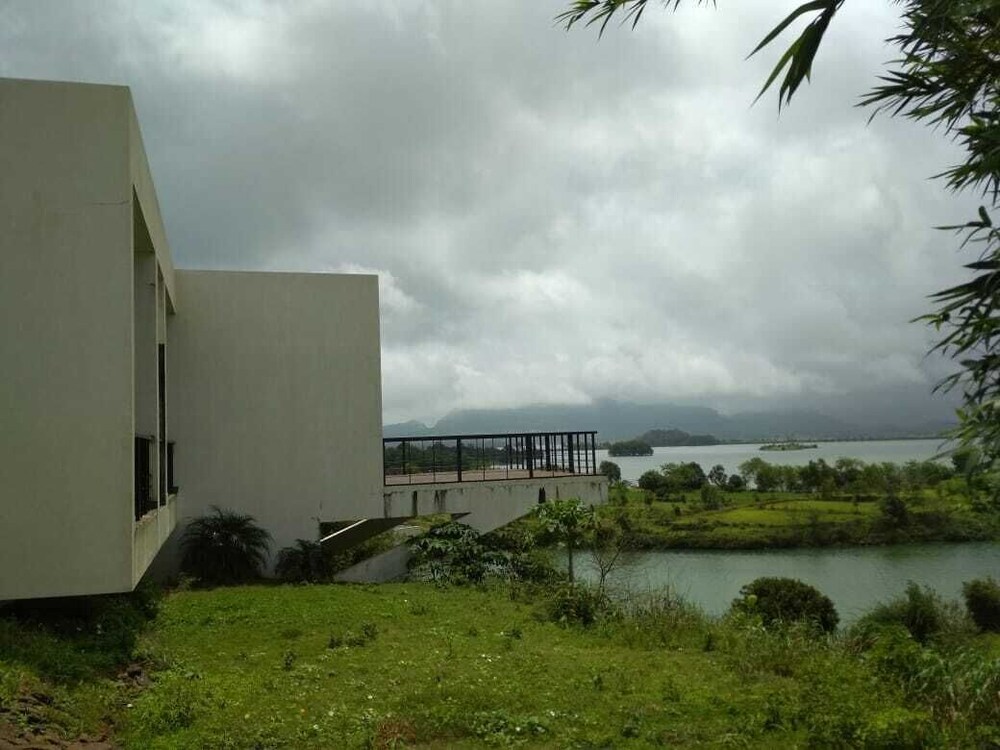 Mridur Vaitarna By Spandan Holiday Homes,Igatpuri>>Alwand,4 star