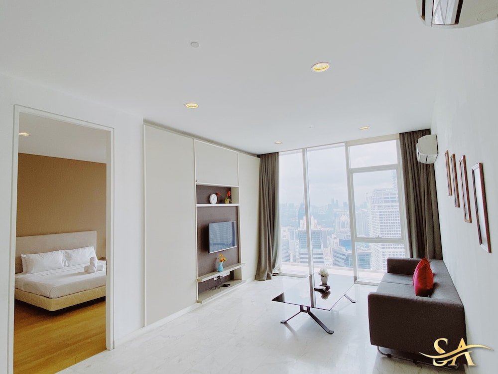platinum service suite the face