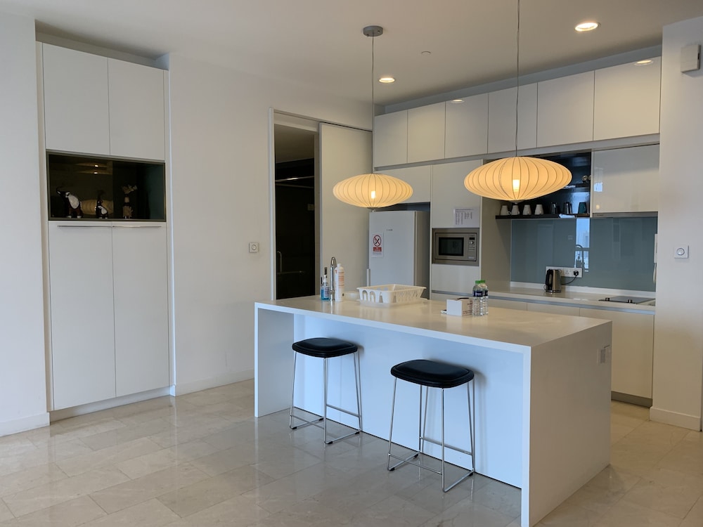 platinum service suite the face