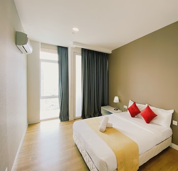 platinum service suite the face