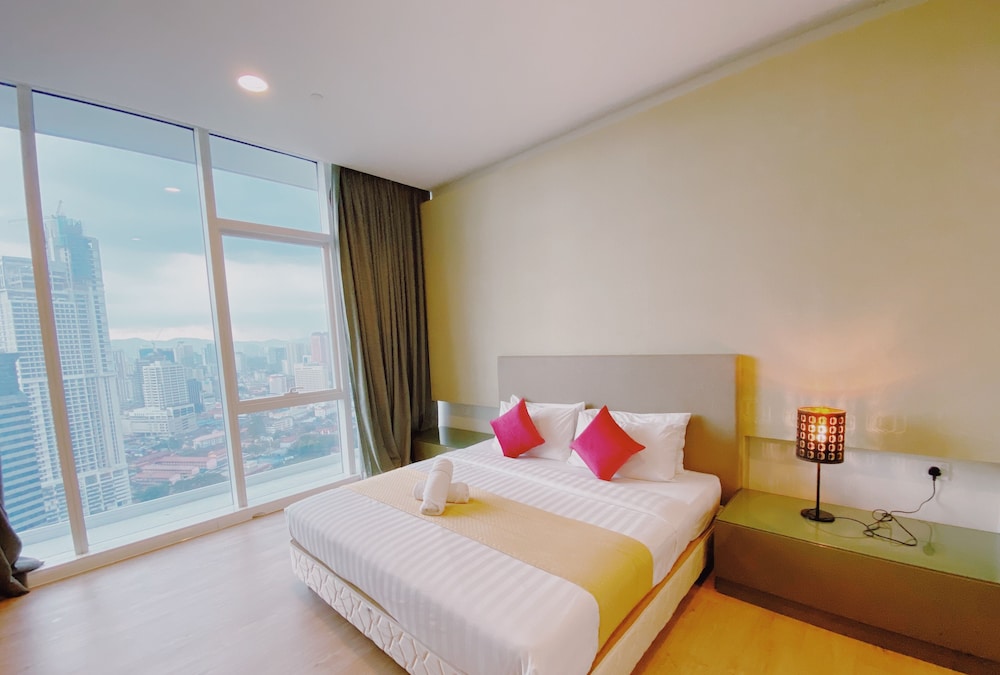 platinum service suite the face