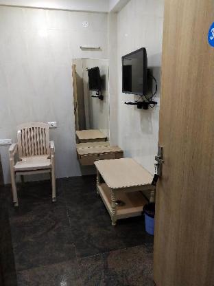 i roomz gvk residency