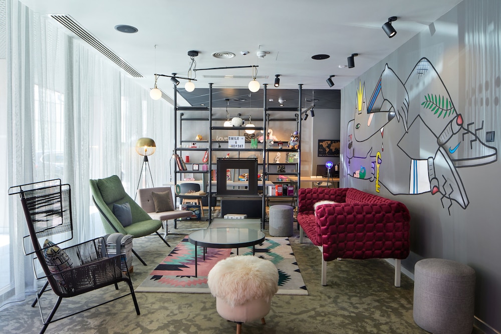 moxy bucharest old town