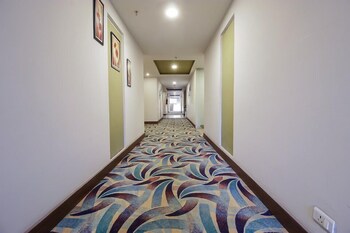 four leaf service suites