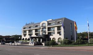 alexander hotel