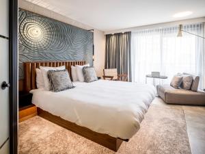 alexander hotel