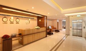 flora charishma residency aluva