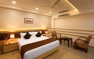 flora charishma residency aluva