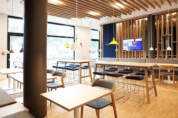 holiday inn express darmstadt an ihg hotel