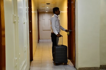 hotel shripad continental